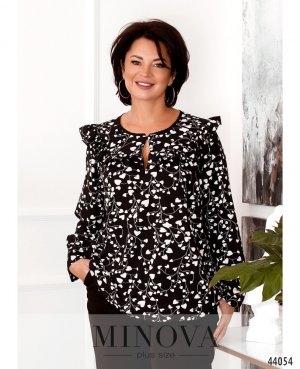 Яркая блуза  с оборками на груди и декором на полукруглом вырезе с 44 по 54 размер - 8389336 - SvitStyle