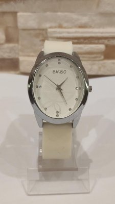 Наручний жіночий годинник із білим ремінцем код 16 - 8611962 - SvitStyle