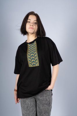 Літня жіноча oversize футболка з вишитим орнаментом "Два кольори" - 8628691 - SvitStyle