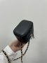 Сумка Chanel Classic Black Lambskin Pearl Crush Mini Vanity Case (7)