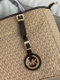 Сумка Michael Kors Jet Set Big Beige (7)