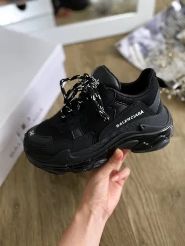 Кросівки Balenciaga Triple S Clear Sole Black - SvitStyle