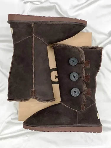 UGG Bailey Button Triplet II Brown Umber (рр 36-41) Розпродаж! - SvitStyle