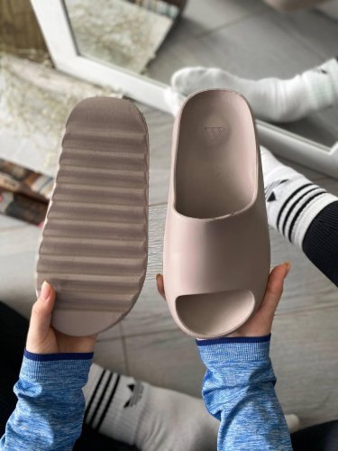 Шльопанці Adidas Yeezy Slide Brown (рр 36,38) - SvitStyle