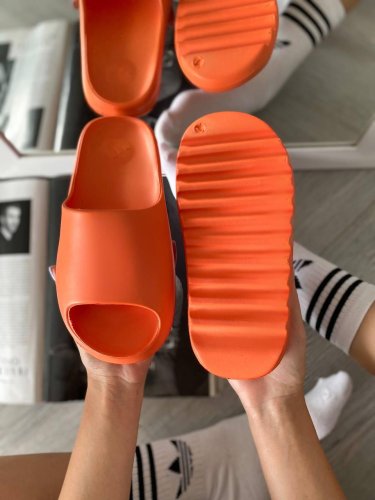 Шльопанці Adidas Yeezy Slide Orange (рр 36-40) - SvitStyle