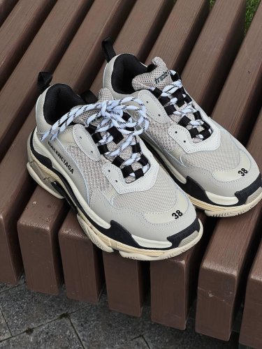 Кросівки Triple S Beige (рр 36-41) - SvitStyle