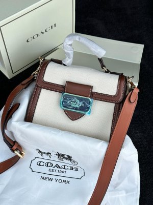 Сумка Coach Hero Shoulder Bag in Signature Canvas - 8632861 - SvitStyle