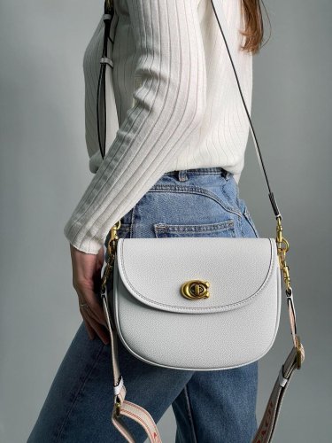 Сумка Coach Polished Pebble Willow Saddle Bag White - SvitStyle