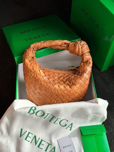 Сумка Bottega Veneta Nappa Intrecciato Mini Jodie Caramel - SvitStyle