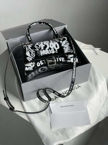 Сумка Balenciaga Hourglass Small Handbag Graffiti in Black - SvitStyle