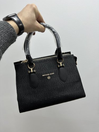 Michael Kors Marilyn Large Logo Black MK - SvitStyle