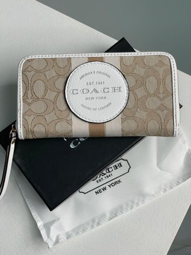 Гаманець Coach Dempsey Large Wallet In Signature Jacquard Beige - SvitStyle