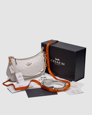 Сумка Teri White Shoulder Bag In Signature Canvas - 8634822 - SvitStyle