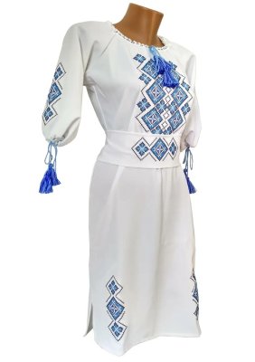 Жіноче вишите плаття середньої довжини в білому кольорі - 8628968 - SvitStyle